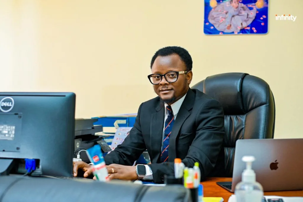 Dr. Mark I. Kapuwa